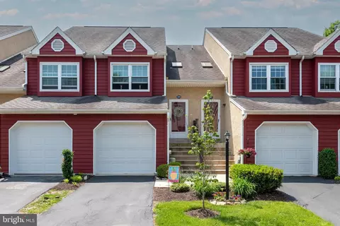 405 Worington Dr, West Chester, PA 19382