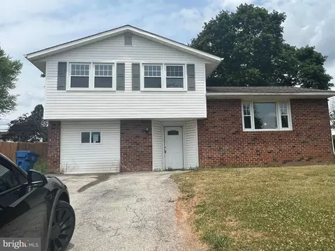 929 W Chestnut St, Coatesville, PA 19320