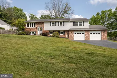 1566 S Keim St, Pottstown, PA 19465