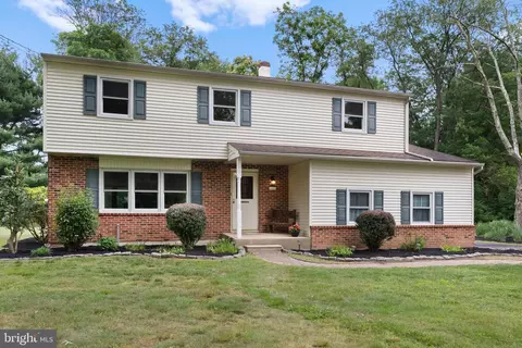 1541 Doyle Dr, Downingtown, PA 19335