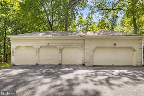 732 Weadley Rd, Wayne, PA 19087 photo 2