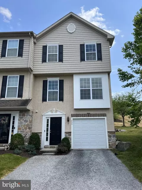 233 Kennedy Dr, Coatesville, PA 19320