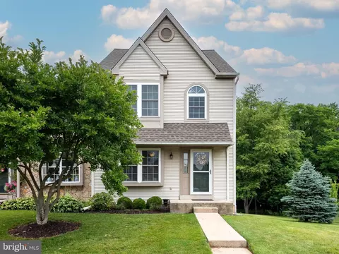 187 Cambridge Cir #90, Kennett Square, PA 19348