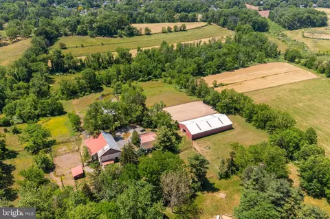 130 Spring Creek Ln, Pottstown, PA 19465