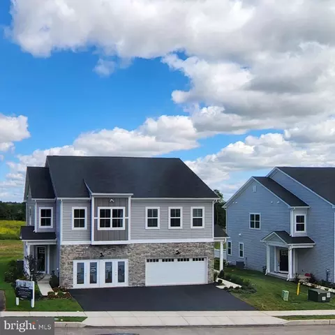 437 S Cedar St, Spring City, PA 19475