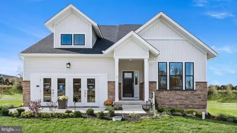 146 Lilac Ct, Coatesville, PA 19320