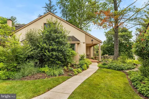 10 Sugar Knoll Dr, Devon, PA 19333 photo 22