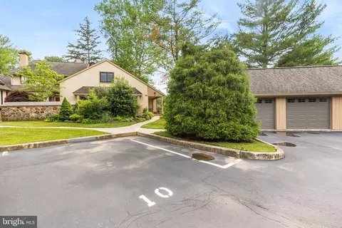 10 Sugar Knoll Dr, Devon, PA 19333 photo 36