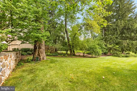 10 Sugar Knoll Dr, Devon, PA 19333 photo 33