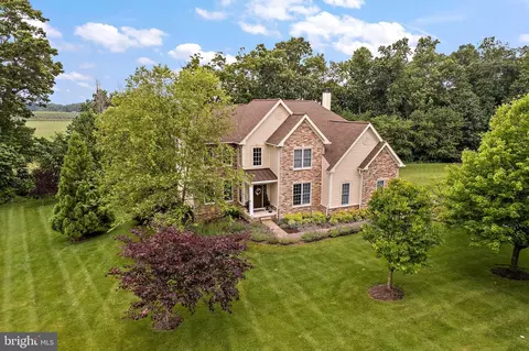 1959 Goldenridge Dr, Downingtown, PA 19335