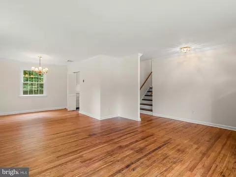 325 Spencer Rd, Devon, PA 19333 photo 3