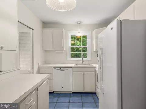 325 Spencer Rd, Devon, PA 19333 photo 8