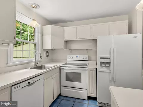325 Spencer Rd, Devon, PA 19333 photo 9