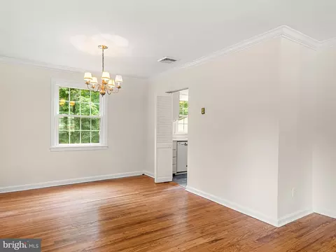 325 Spencer Rd, Devon, PA 19333 photo 4