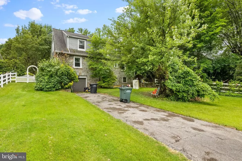  1225 Walnut St, Coatesville, PA 19320 photo 3