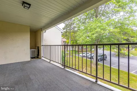 Exterior - 118 Valley Stream Cir, Chesterbrook, PA 19087 photo 4 of 5