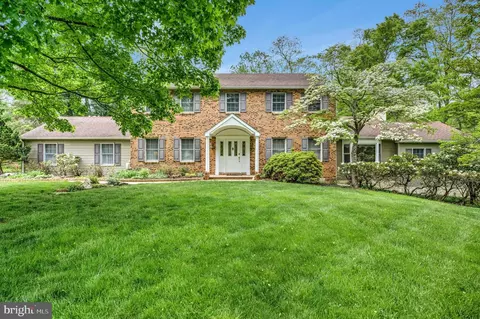 196 Rosewood Dr, West Chester, PA 19382