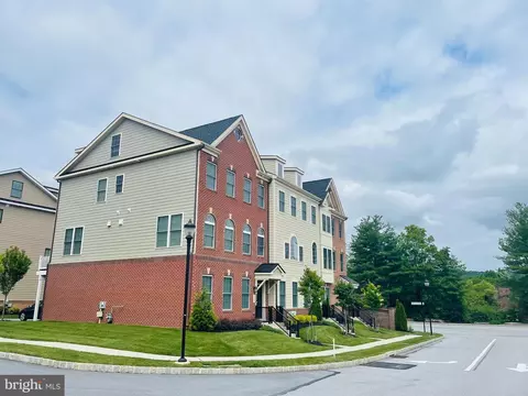 100 Agnes Grace Ln, Wayne, PA 19087 photo 2