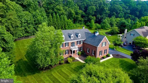 1659 Linda Dr, West Chester, PA 19380