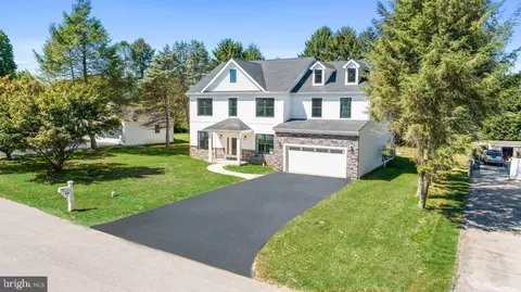 130 Rossiter Ave, Phoenixville, PA 19460