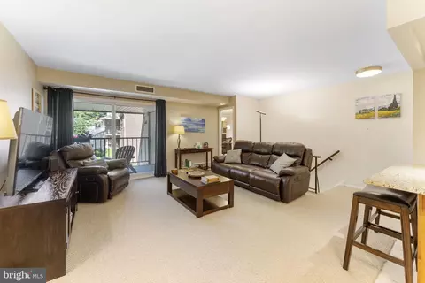 154 Old Forge Xing, Devon, PA 19333 photo 8