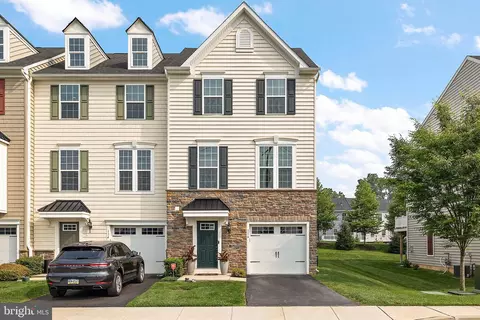 116 Cricket Dr, Malvern, PA 19355