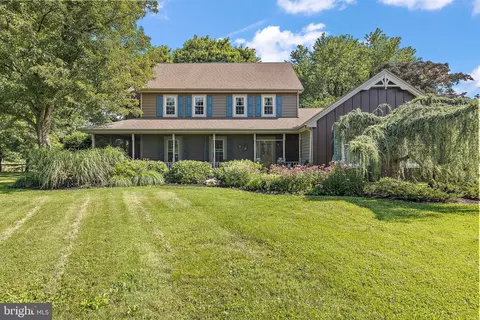 17 Meadow Wood Ln, Landenberg, PA 19350