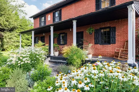 195 Ewart Rd, Avondale, PA 19311