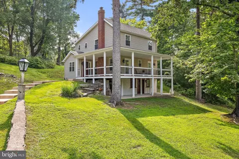 1140 Grove Rd, West Chester, PA 19380