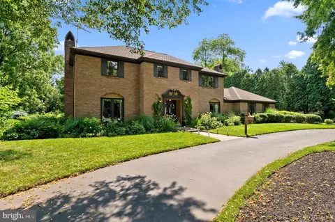 826 Richards Rd, Wayne, PA 19087