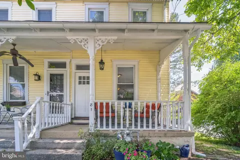 81 Waterloo Ave, Berwyn, PA 19312