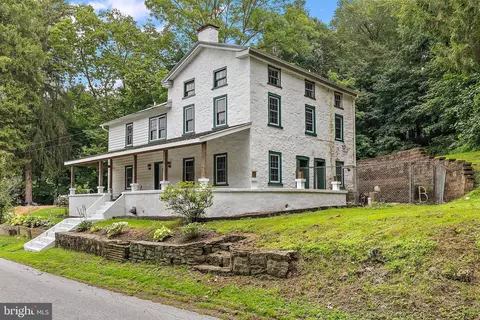 453 Ray Mar Rd, Oxford, PA 19363