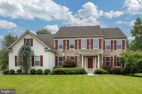 400 Partridgeberry Ln, Chester Springs, PA 19425