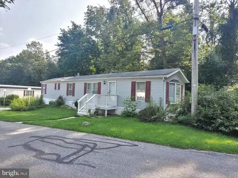 35 Melissa Ln, Downingtown, PA 19335