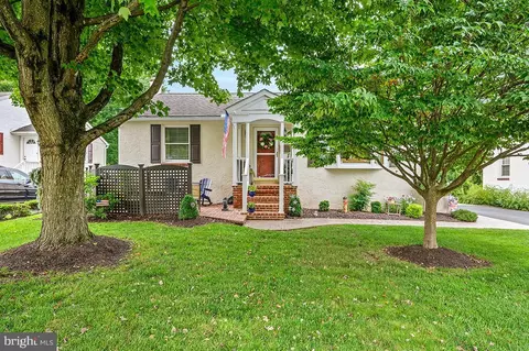 20 King St, Downingtown, PA 19335