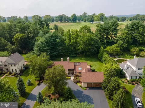 679 Thomas Jefferson Rd, Wayne, PA 19087 photo 5