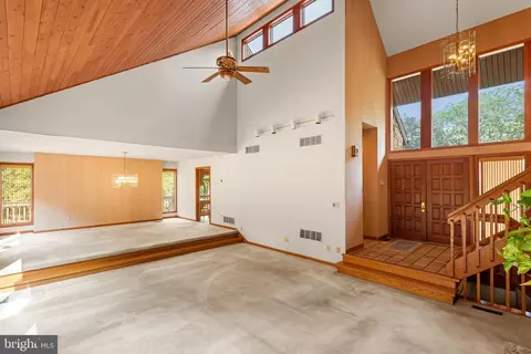 679 Thomas Jefferson Rd, Wayne, PA 19087 photo 8