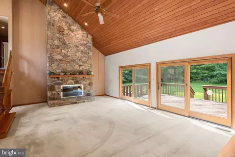 679 Thomas Jefferson Rd, Wayne, PA 19087 photo 9