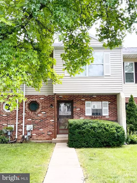 536 Lancaster Ct, Downingtown, PA 19335