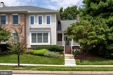 566 Gramercy Ln, Downingtown, PA 19335