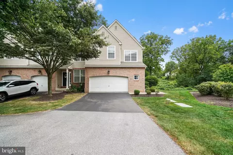 261 E Hillcrest Ave, West Grove, PA 19390