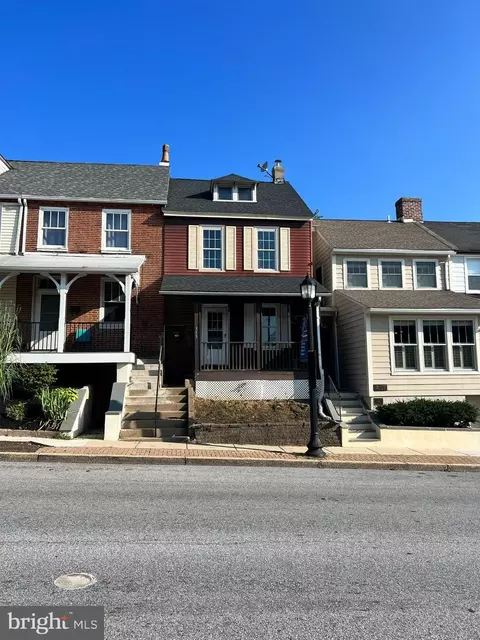 315 E State St, Kennett Square, PA 19348