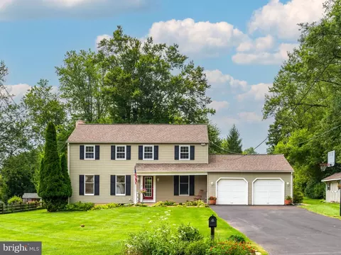 140 Oak St, Downingtown, PA 19335