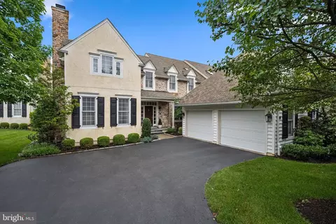 309 Applebrook Dr, Malvern, PA 19355