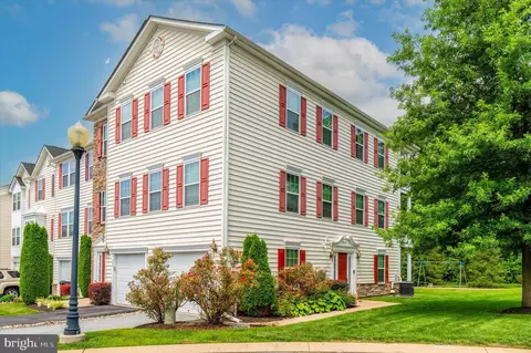 412 Larose Dr, Coatesville, PA 19320