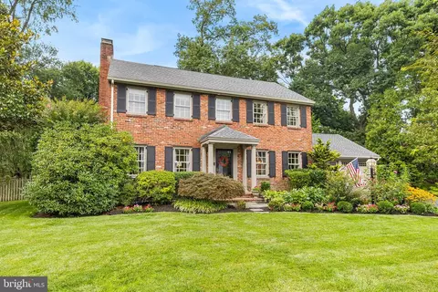 270 Hillcrest Rd, Wayne, PA 19087 photo 2