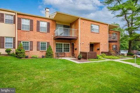 452 Old Forge Xing, Wayne, PA 19087