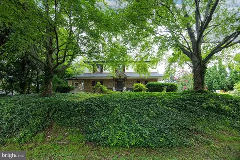 225 Price St, West Chester, PA 19382