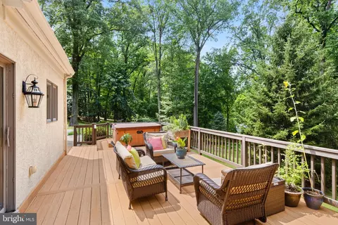 681 Strafford Cir, Wayne, PA 19087 photo 10