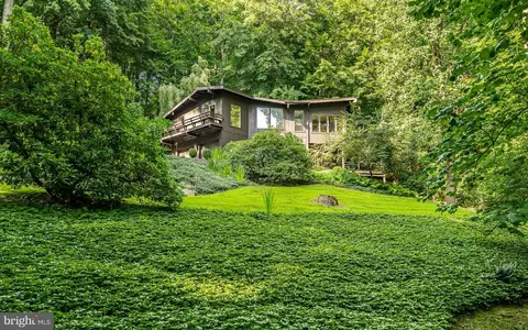303 Old Kings Hwy, Downingtown, PA 19335